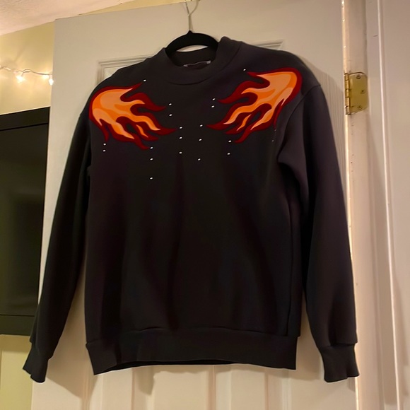 ZARA SWEATSHIRT WITH FLAMES - Picture 2 of 5